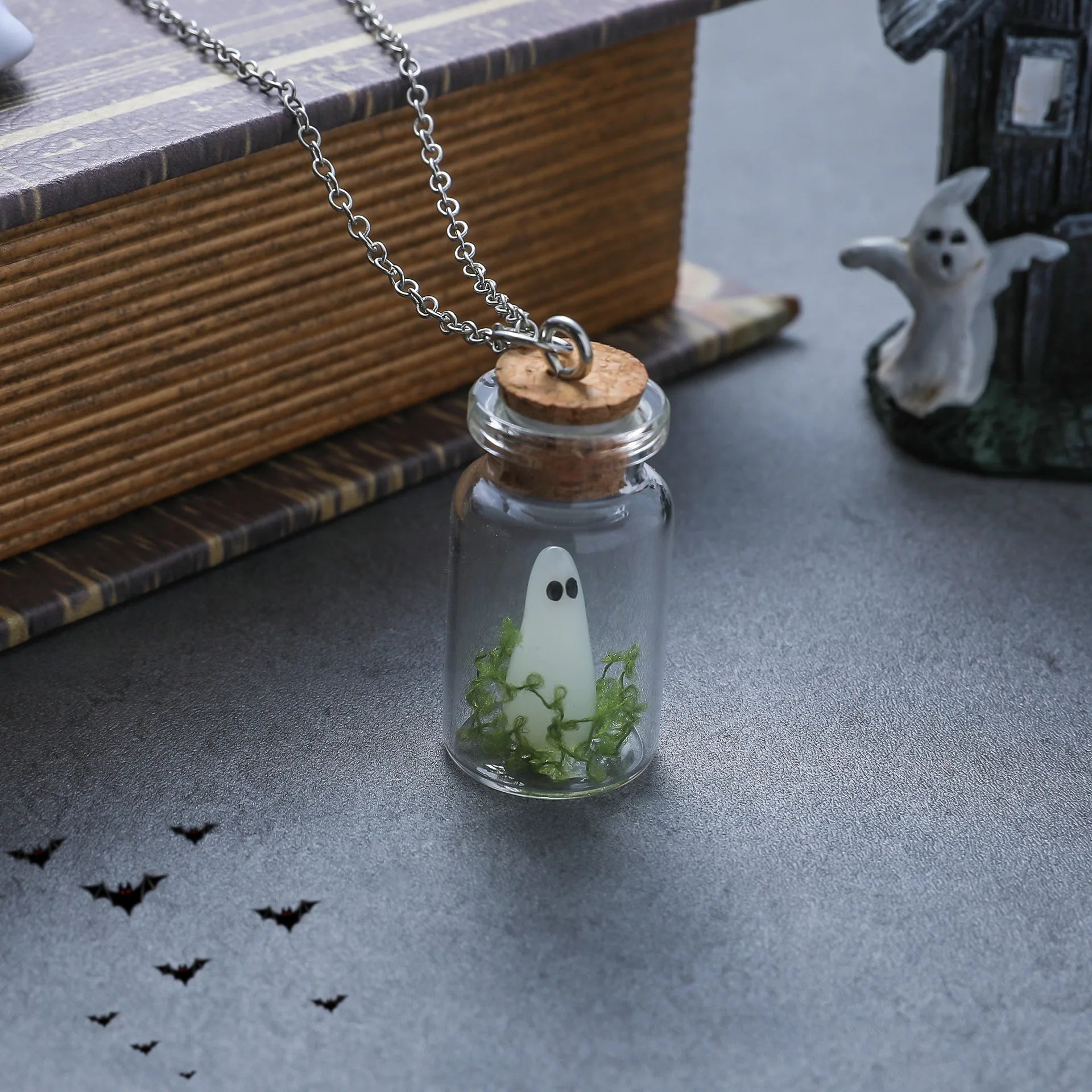 Bijou Fantôme Lumineux – Collier & Boucles d’Oreilles Halloween 👻