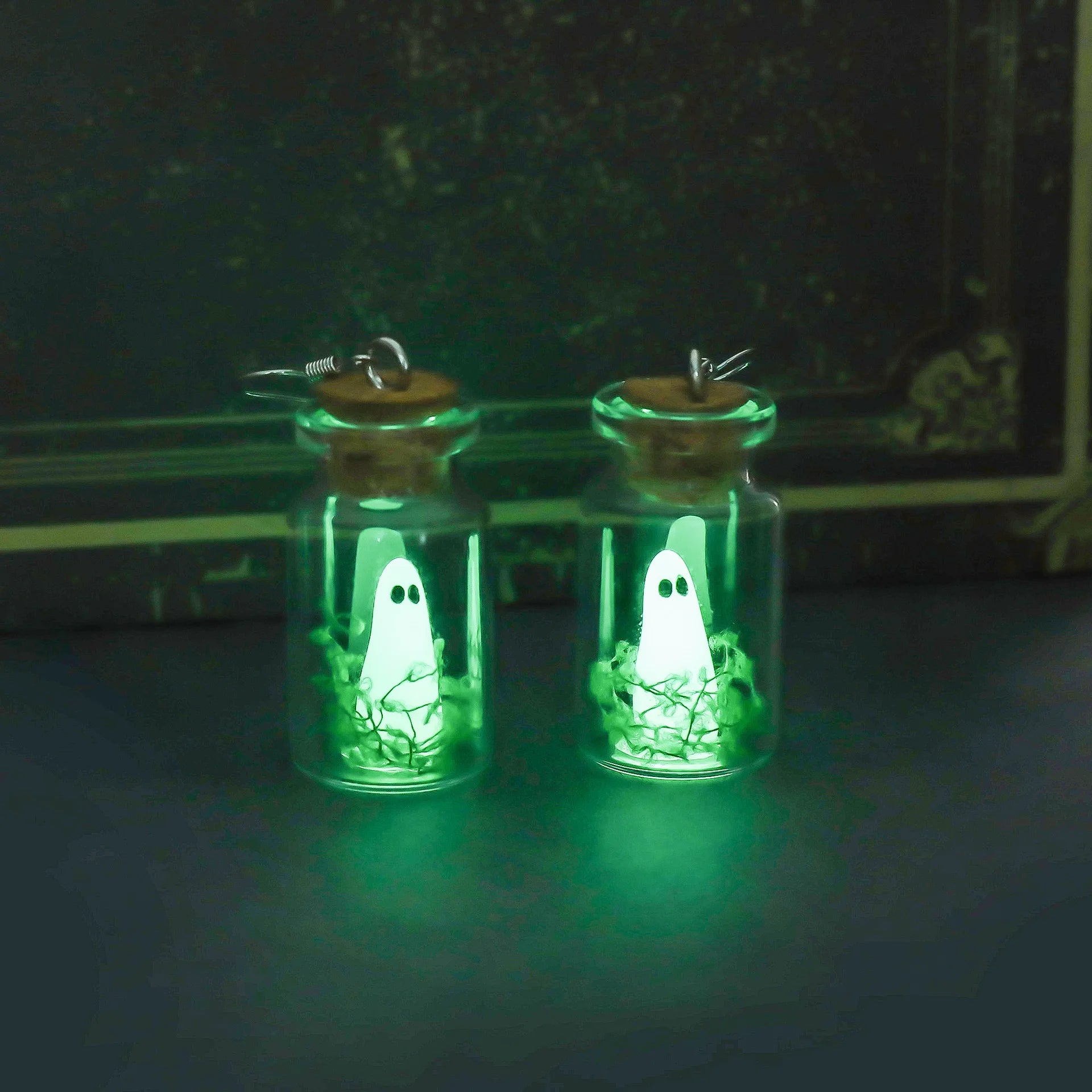 Bijou Fantôme Lumineux – Collier & Boucles d’Oreilles Halloween 👻